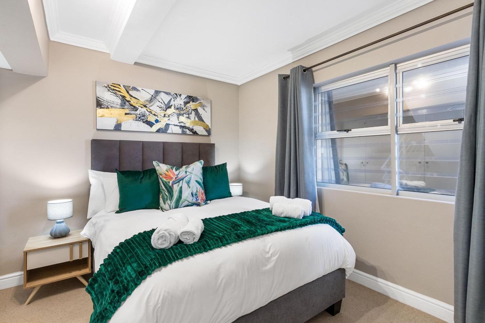 9 On The Waves By Host Agents Apartment