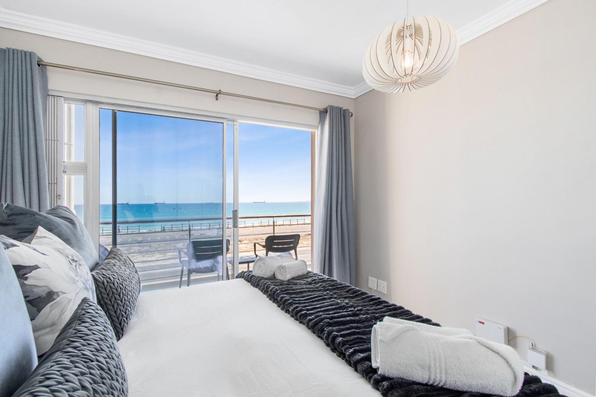 Apartment 9 On The Waves